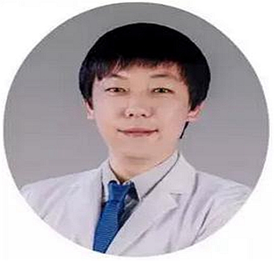 種植釘多維運用矯正高角反頜及開頜—對羅晨醫生專訪及病例展示（上）羅晨