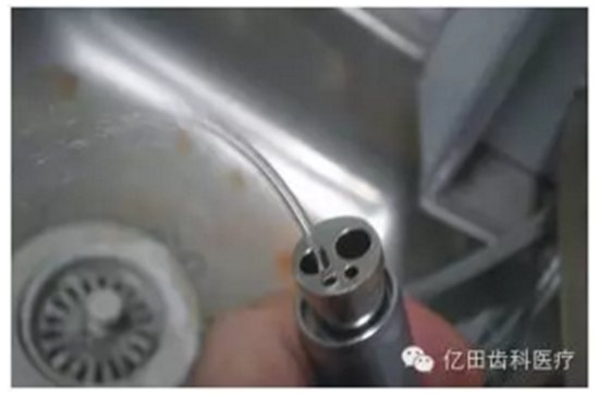 牙科手機噴水、霧的故障排除方法