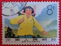 服據 行行業中的婦女6